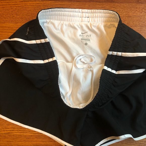 Black Nike Running Shorts - Picture 3 of 5